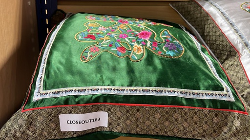 [CLOSEOUT163] Pillow Green with Embroidered Design (6 pcs/ctn)