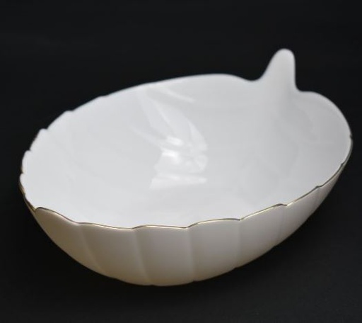 [A803-85] 8.5" Opal Glass Gold Rim Leaf Bowl (36 pcs/ctn)