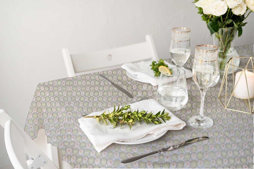 TC620101 300gsm 52" NT PVC Lace Table Cloth (24 Yard/Roll)