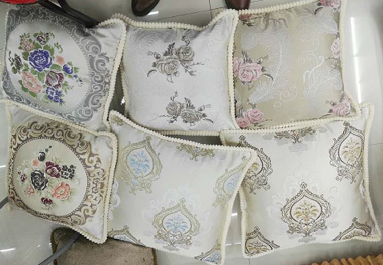19" European Style Throw Pillows (24 pcs/ctn)
