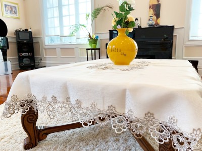 [TC52157] 54"x72" Beige Lace Table Cloth (24 pcs/ctn)