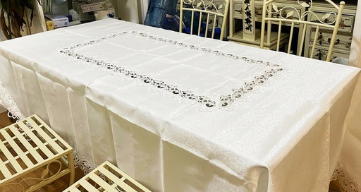 [TC52157WH] 54&quot;x72&quot; White Lace Table Cloth (24 pcs/ctn)